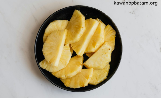 Apa Manfaat Makan Nanas?